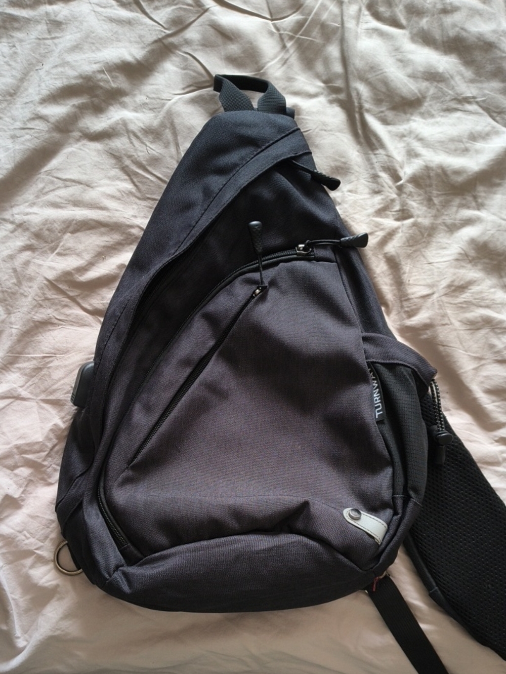 Turnway-Black Men's Crossbody Sling Bag - Minimal Everyday Carry